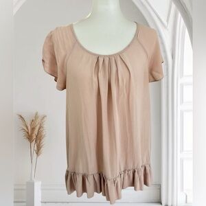 Gap ruffle bottom short sleeve blouse top